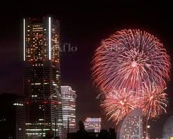 臨港パーク花火大会とみなとみらい [4248456]の写真素材 - アフロ